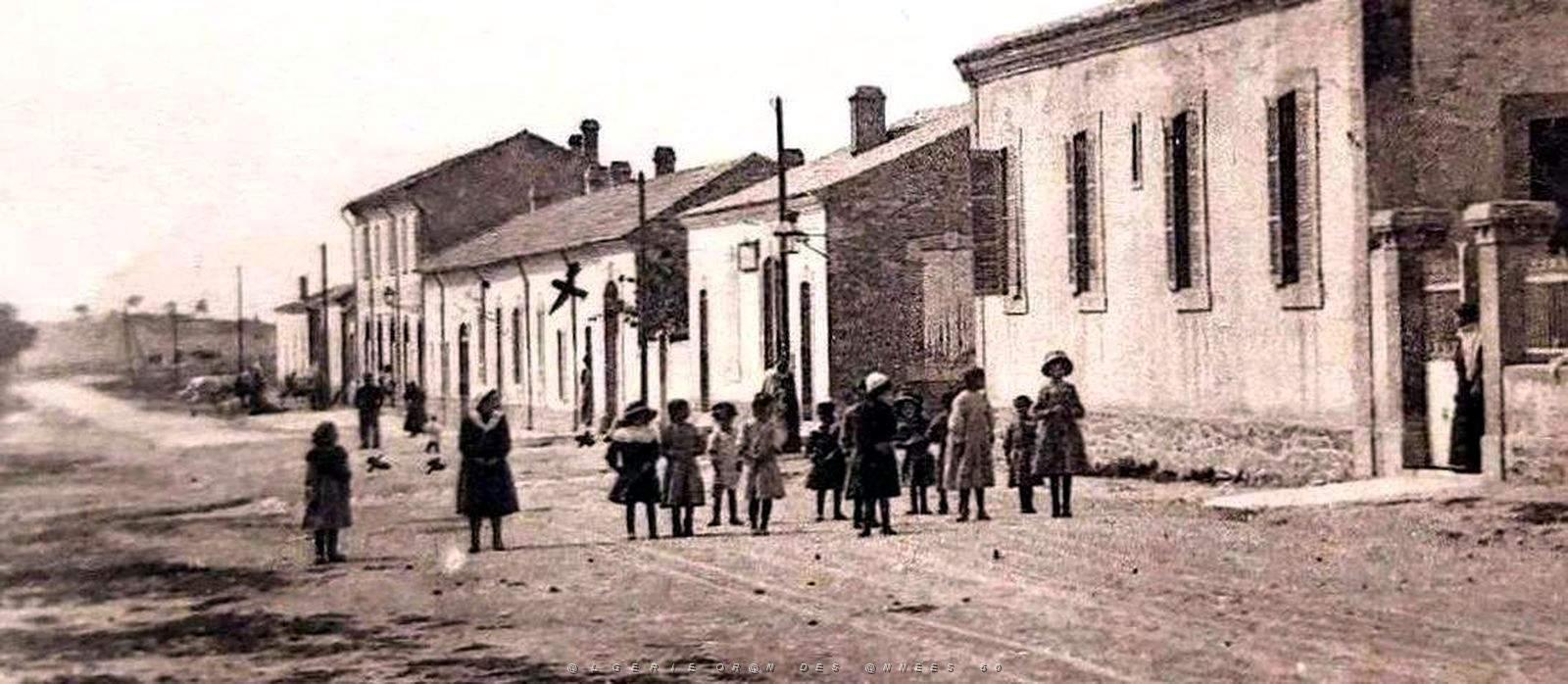 1169- Bossuet - L'Ecole et la Poste2.jpg